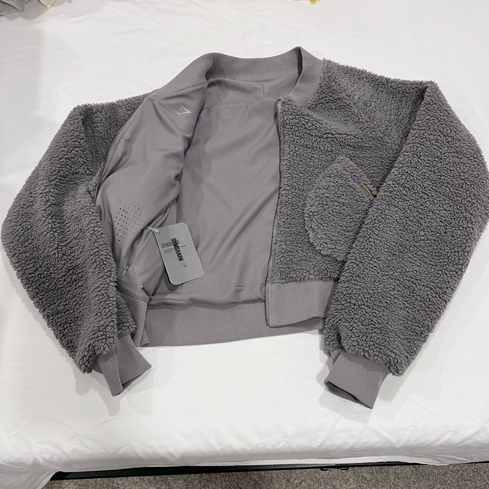 NWT Gymshark Whitney Reversible Jacket Whitney Grey Size Large